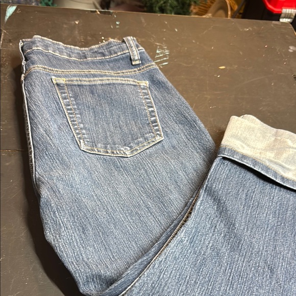 Merona Cuffed Capri Blue Jeans - Picture 2 of 8